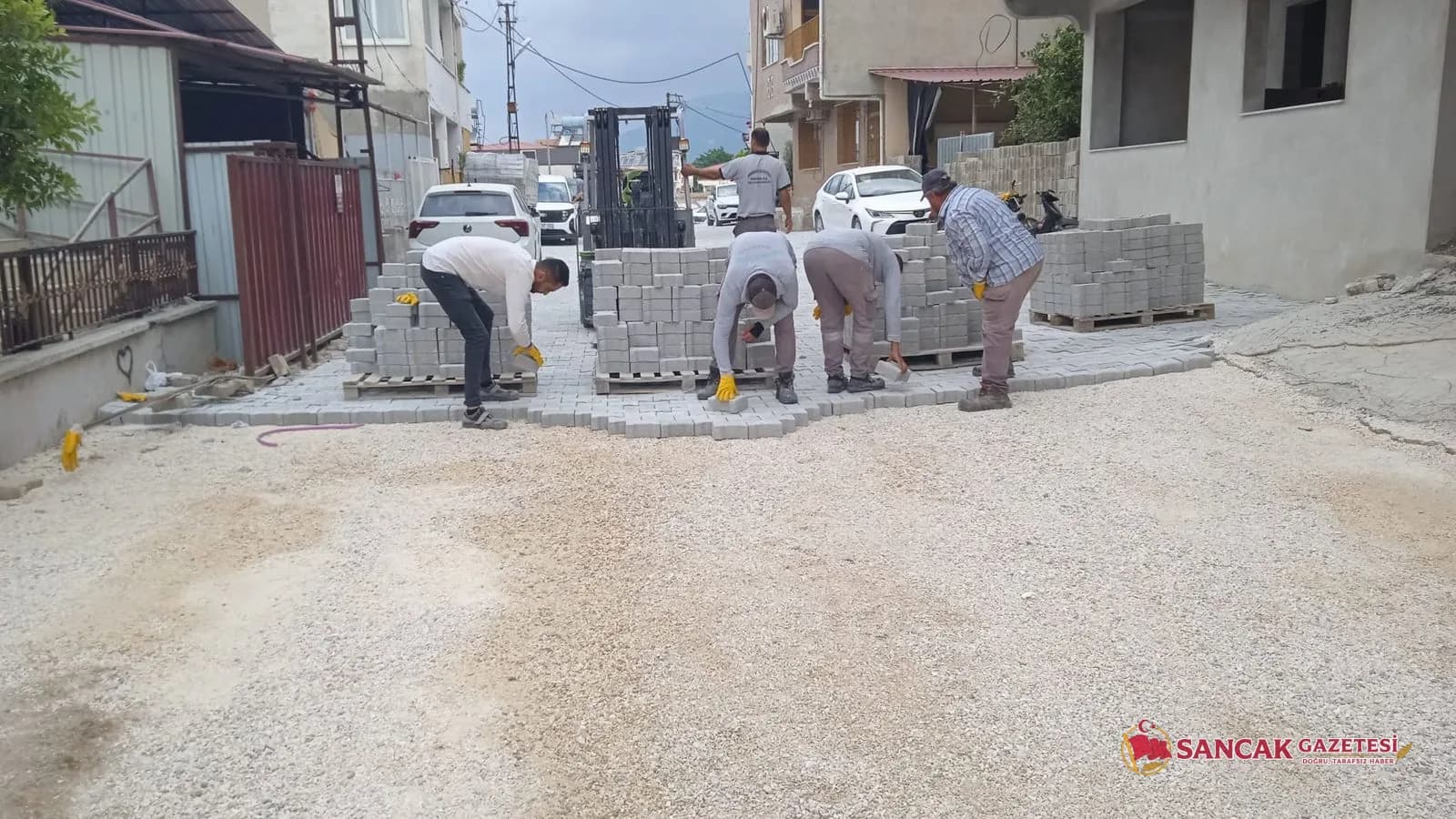 Samandağ Belediyesi’nden Cumhuriyet Mahallesi’nde Yol Yenileme Seferberliği