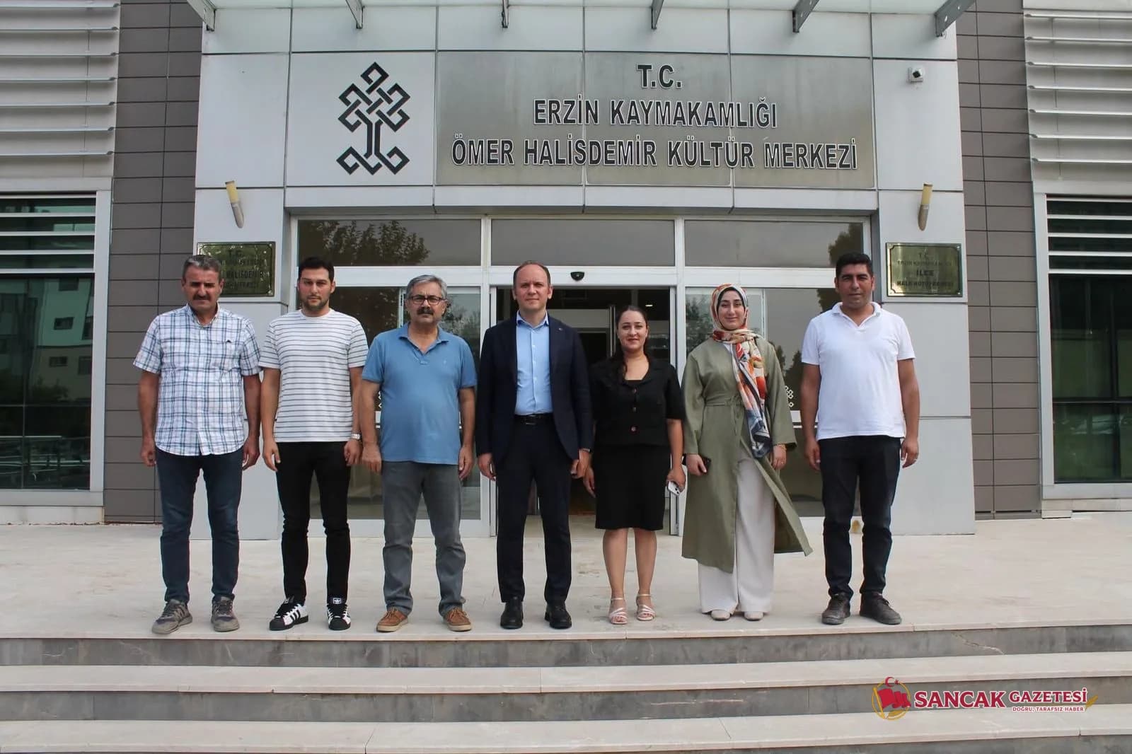 Erzin Kaymakamı Yunus Emre Akpınar, Ömer Halisdemir Kültür Merkezi’ni Ziyaret Etti