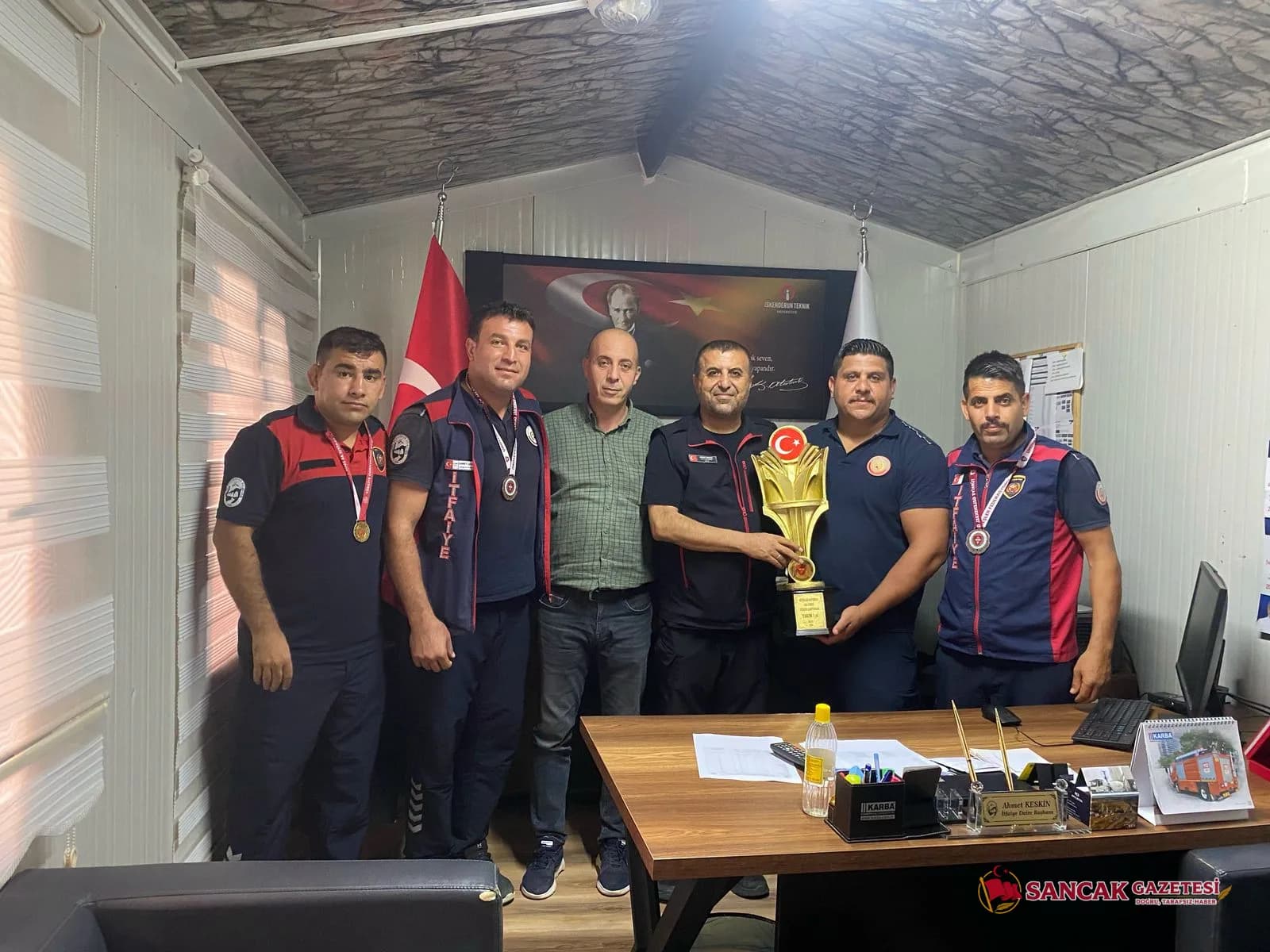 HBB İtfaiyesi’nden Aba Güreşinde Büyük Başarı: Şampiyonlar Başkan Ahmet Keskin’i Ziyaret Etti
